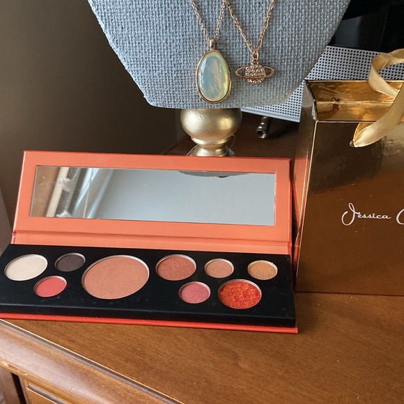 Touch in sol fill up orange eye shadow palette - Picture 5 of 8